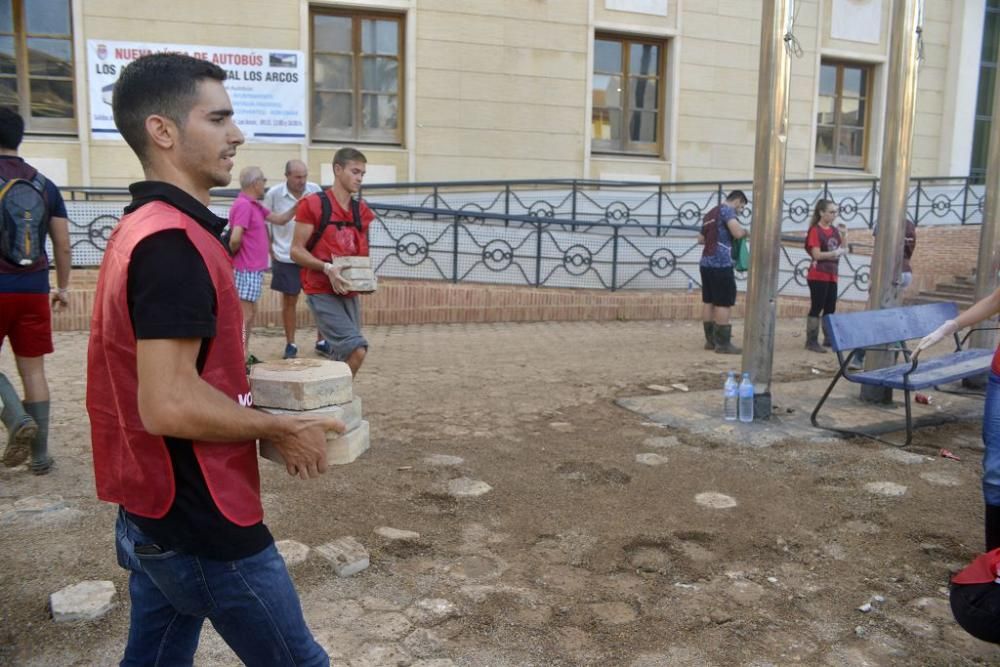 Los Alcázares recibe la solidaridad de cientos de personas