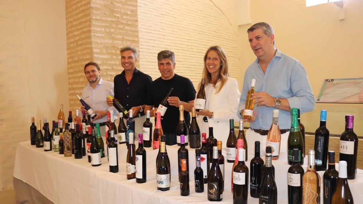 Diego Granado, Andrés Lorite, Rafael Llamas, Rocío Márquez y Francisco Acosta, en el castillo de Montilla