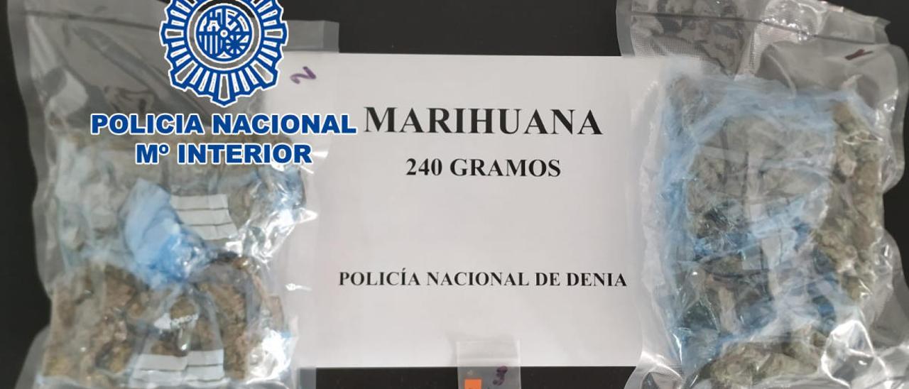 Arrestado en Dénia con 250 gramos de marihuana en su coche