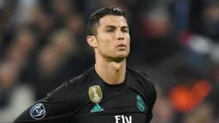 Cristiano Ronaldo, el miércoles, contrariado en Wembley.