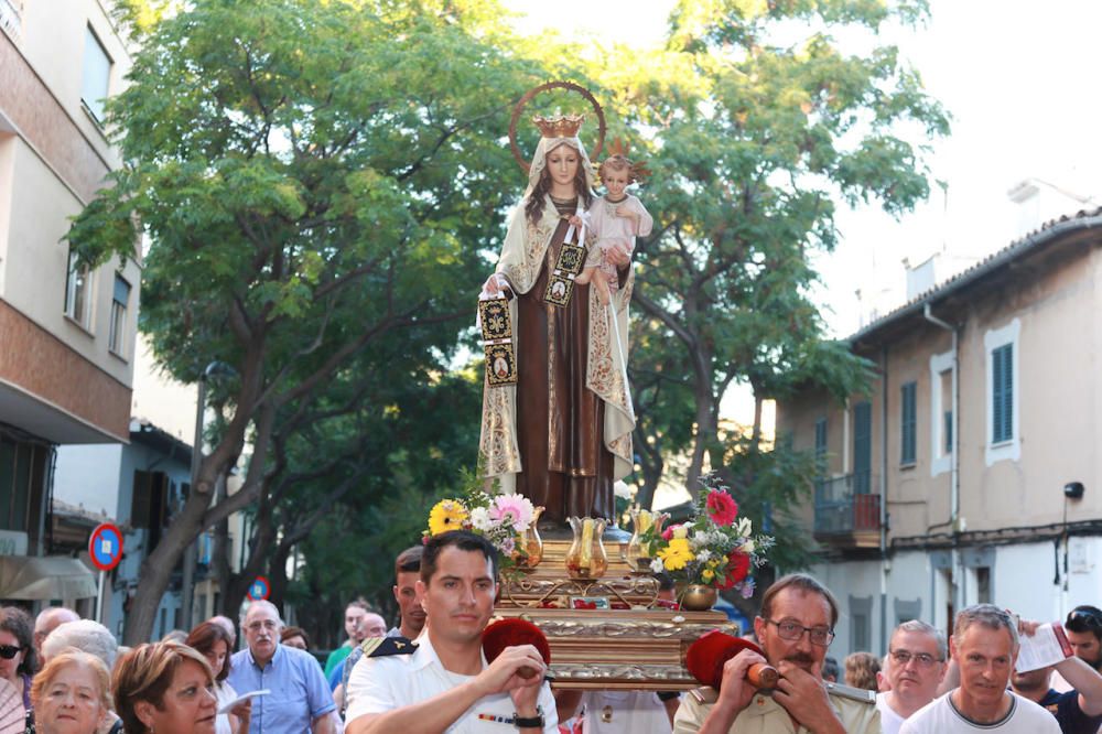 Procesión del Carmen por calles de Santa Catalina