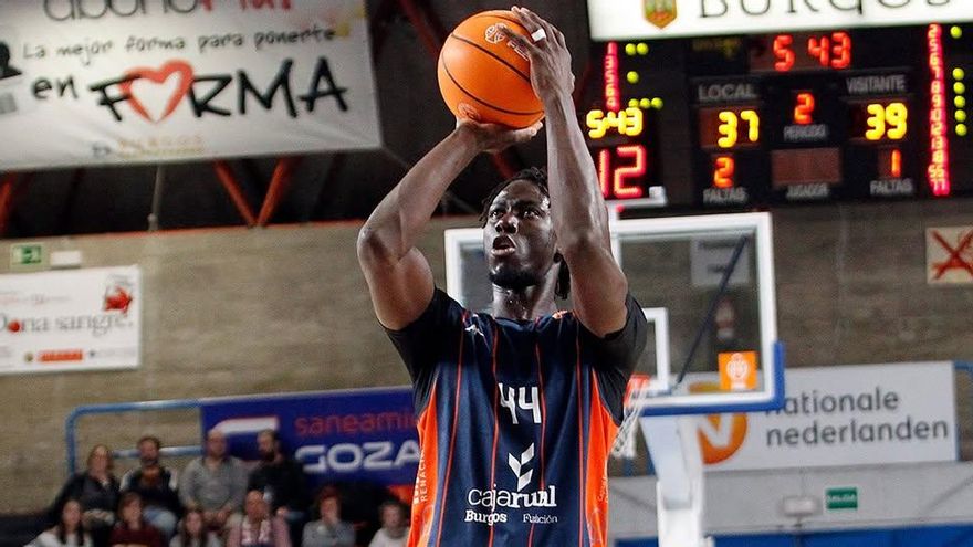Thiam, en un partido de esta temporada con el Tizona Burgos.