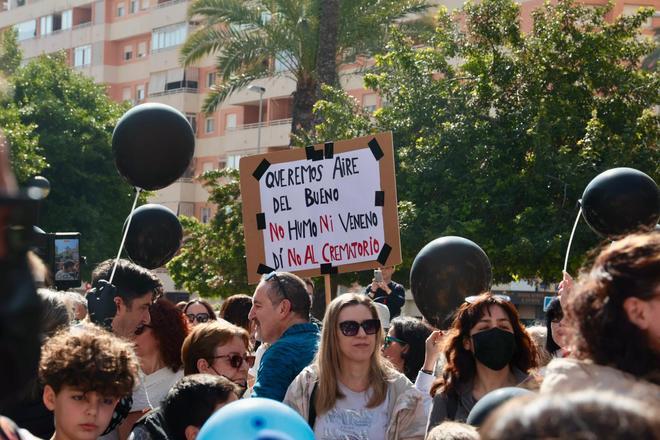 Así ha sido la manifestación contra el crematorio de Sant Joan