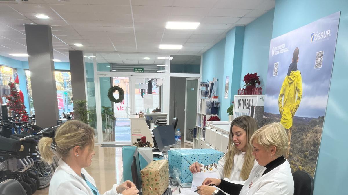 Ortopedia Tram Hospital se planifica y organiza para hacer llegar a sus pacientes, clientes,  proveedores y vecinos detalles navideños y christmas personalizados.