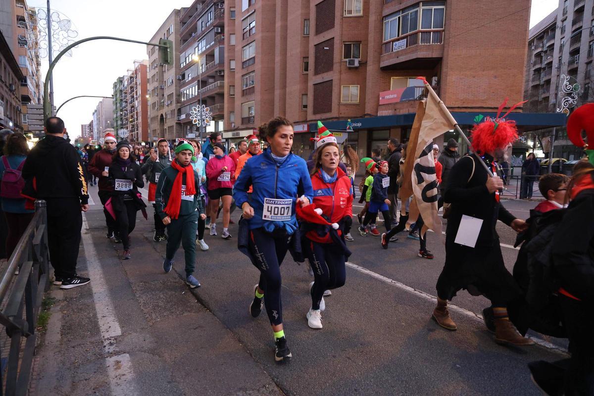 ¡Búscate en las imágenes de la San Silvestre de Cáceres!