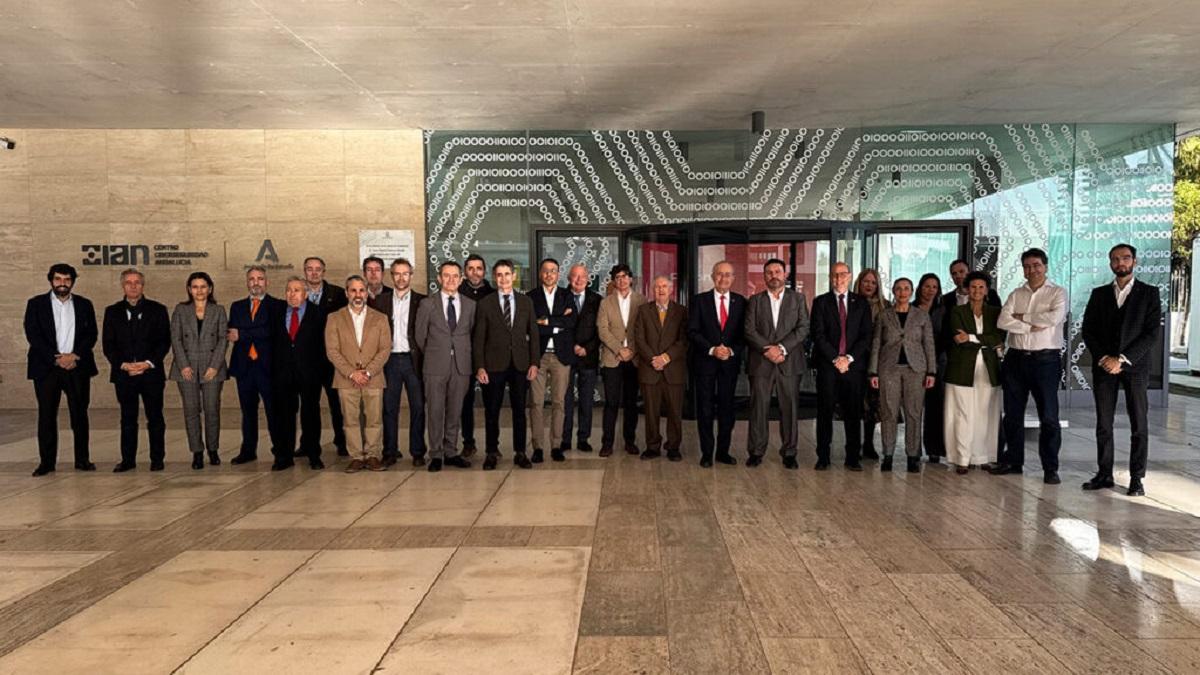 El Patronato de la fundación Innova IRV, reunido en el Centro de Ciberseguridad de la Junta de Andalucía en Málaga.