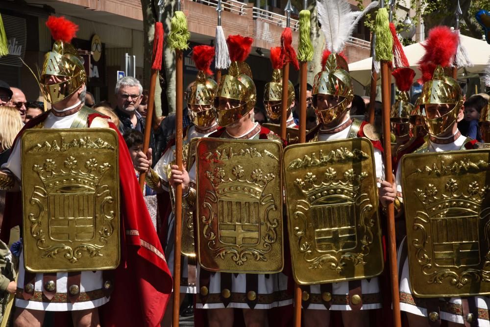 Benedicció de Rams davant l'església de Crist Rei de Manresa i desfilada dels Armats