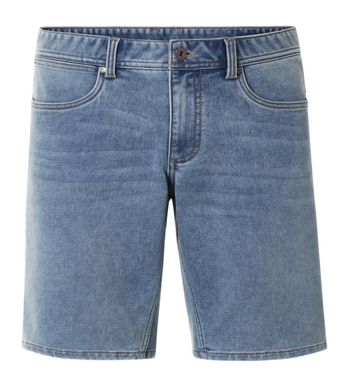 Bermudas.