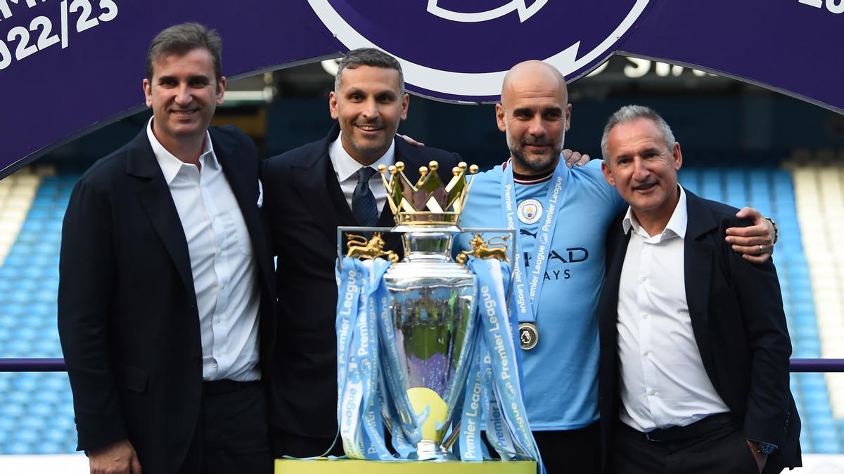 Soriano, CEO del City, Khaldoon Al Mubarak, presidente del club inglés, Guardiola, técnico, y Txiki, director deportivo.