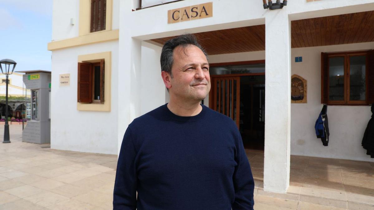 Llorenç Córdoba, frente al Consell de Formentera