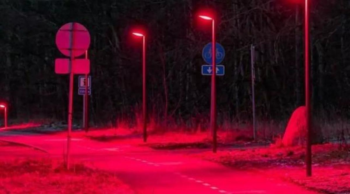 Dinamarca decideix instal·lar tots els llums dels fanals dels carrers de color vermell