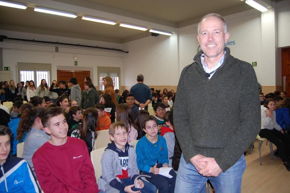 Escolàpies Figueres estrena placa d''Escola Verda