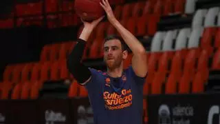 Víctor Claver confirma el plan: Volver antes de la Copa