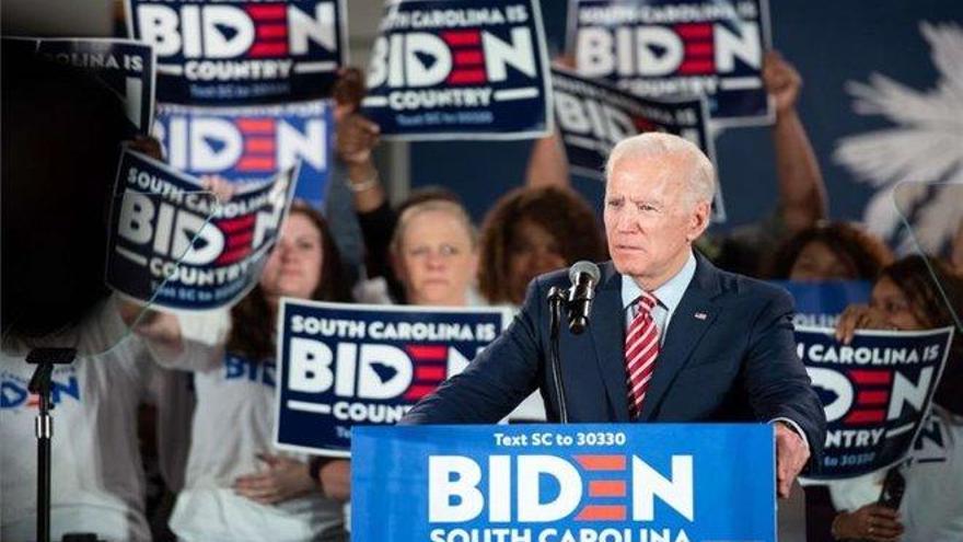 Biden arrasa en Carolina del Sur y redefine las primarias