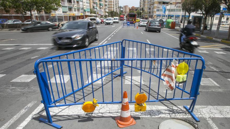 El Ayuntamiento reparará en un mes unos 300 baches en un centenar de calles