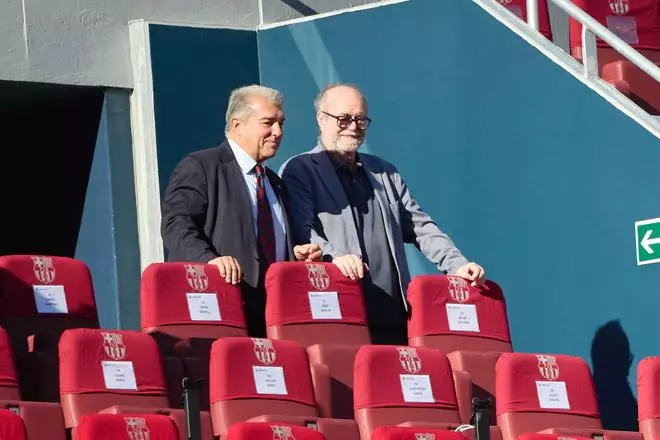 Las espectaculares imágenes del entrenamiento a puertas abiertas del Camp Nou