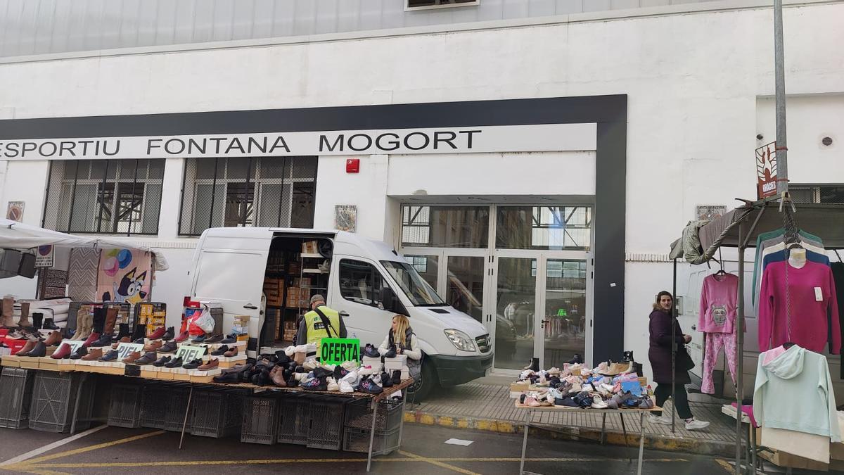 Acceso al pabellón Fontana Mogort.