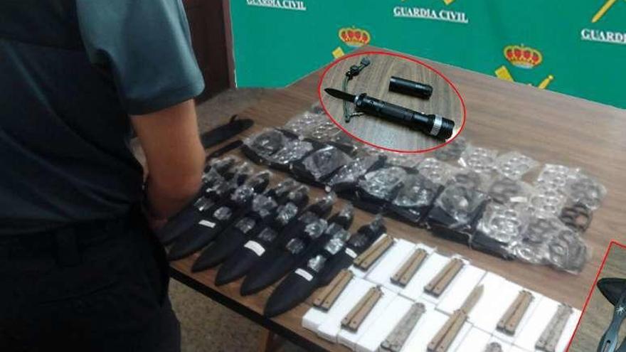 Material incautado. // Guardia Civil