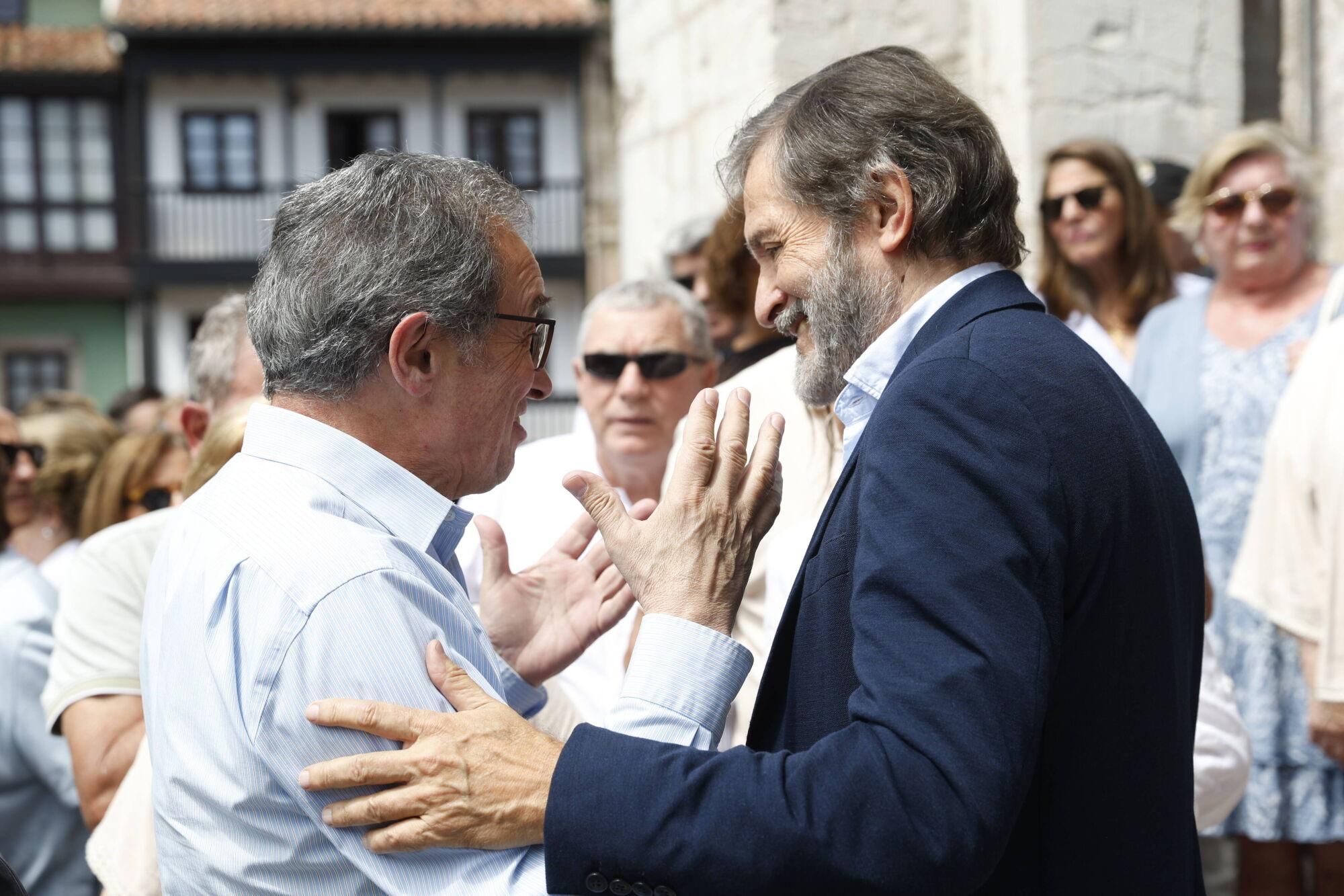 Las imágenes del funeral de Antonio Trevín en la basílica de Llanes.