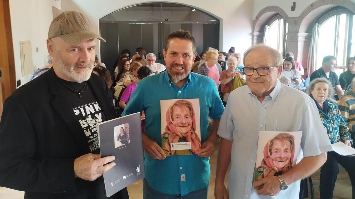 "Las Hojas del Foro" lanza su vigésima edición con creación artística vecinal: "Es un orgullo"