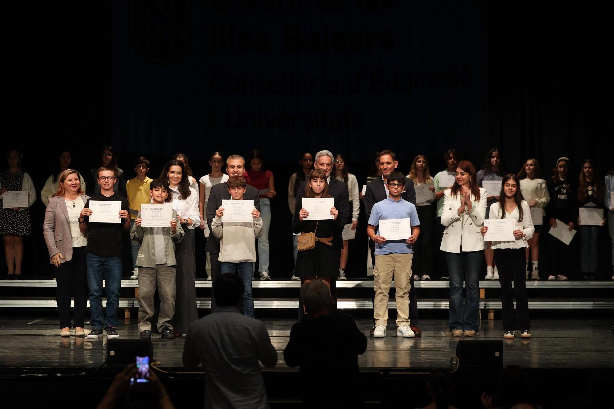 Todas las fotos de la entrega de premios de rendimiento académico de Ibiza y Formentera