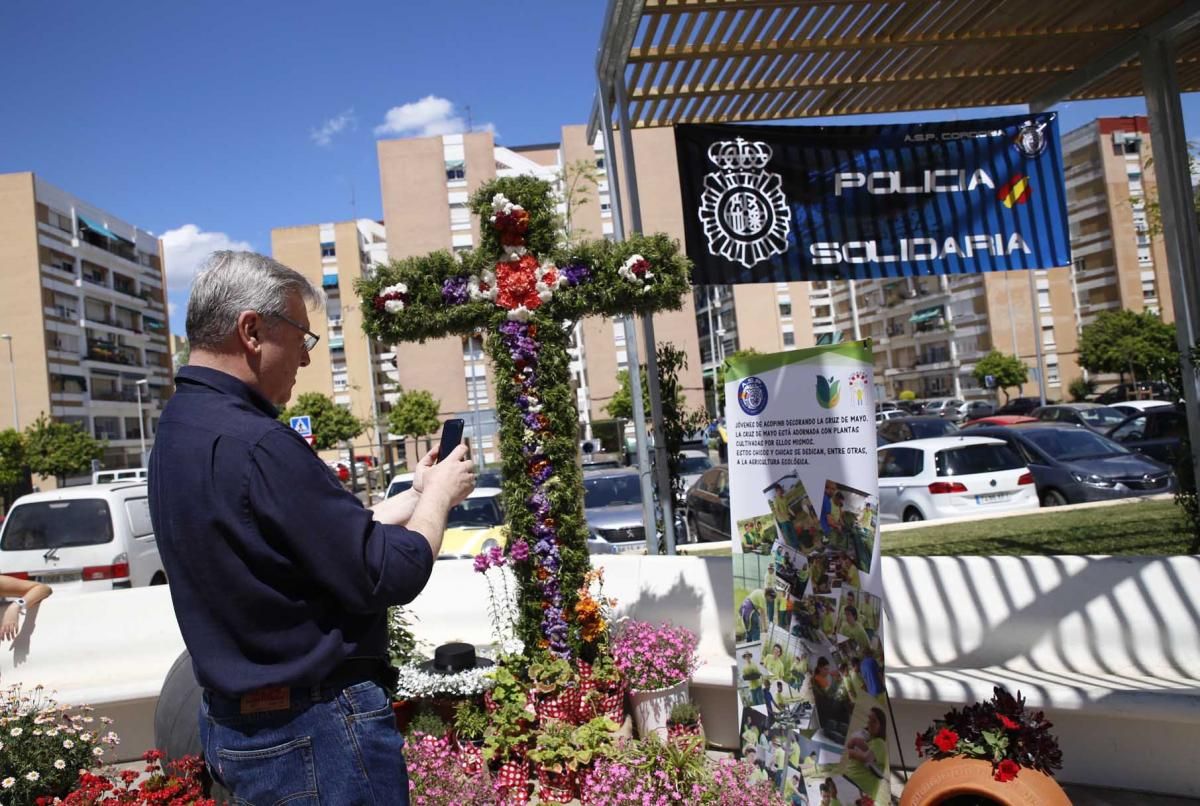 Las cruces, en la recta final