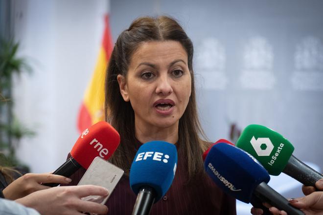 La ministra de Infancia, Sira Rego, presentará una 'Ley de familias acogedoras' tras el verano