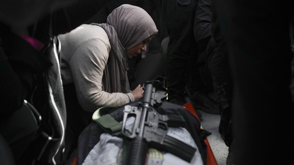 Una mujer llora la muerte de un familiar en una incursión del Ejército israelí en Tulkarem, el 26 de diciembre.