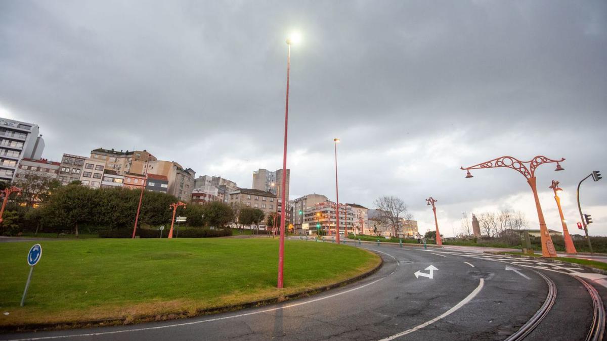 La rotonda en la que se erigirá la estatua, con la Torre al fondo.   | // CASTELEIRO/ROLLER AGENCIA