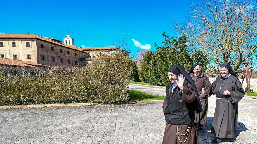 Las Clarisas de Aranzazu recuperan el monasterio de Belorado (Burgos) tras el desahucio de las siete monjas excomulgadas