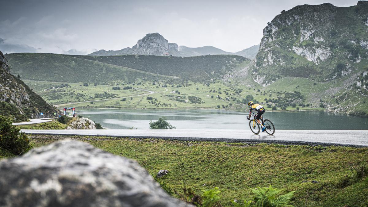 01/09 - La Vuelta 21 - Etapa 17 - Unquera-Lagos de Covadonga