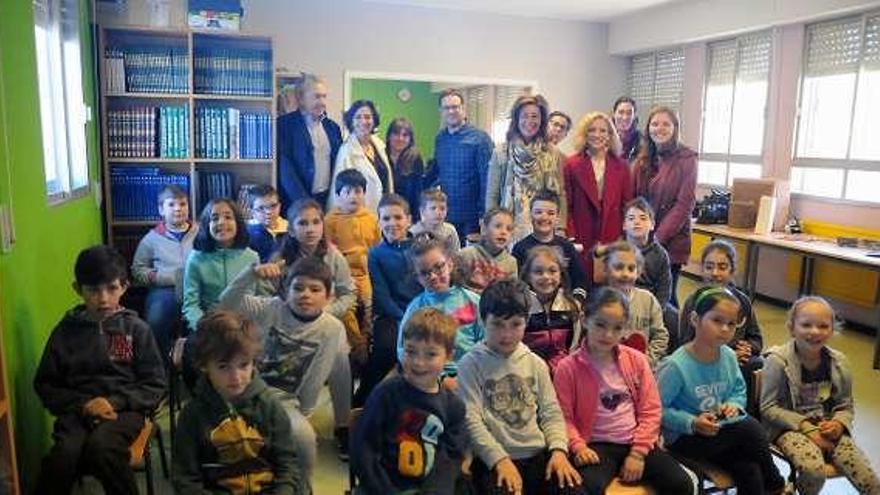 Alumnos del CEIP Padre Crespo. // FdV