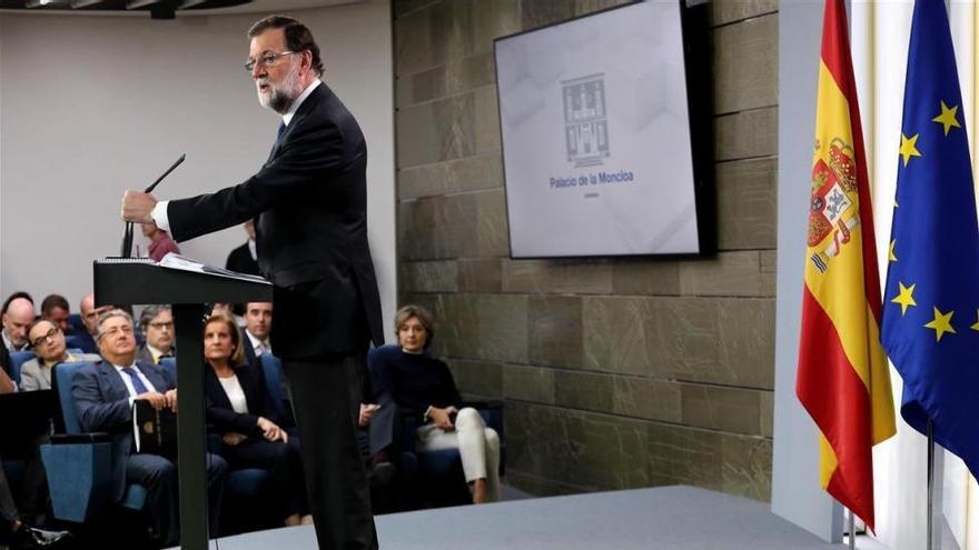 Rajoy se cierra en banda a frenar el 155 a cambio de elecciones