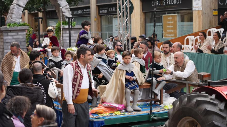 Vídeo: Pequeños y adultos disfrutan del Pregó Infantil en Castelló