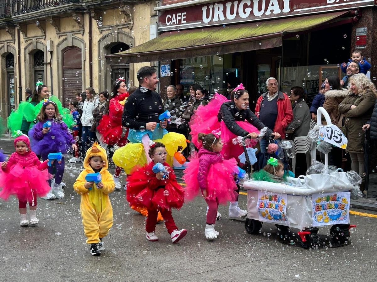 EN IMÁGENES: Salas celebra su carnaval por todo lo alto con 200 personas y 45 inscripciones