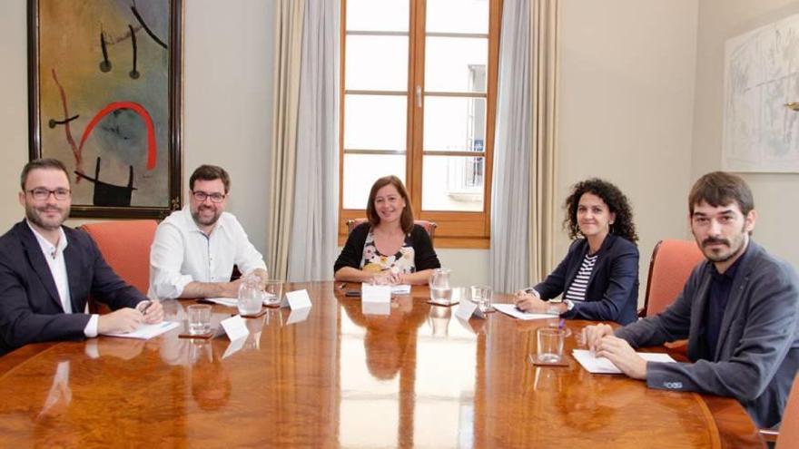 Armengol se reunió ayer con el alcalde Noguera, José Hila, Francisco Cifuentes y Maria Antònia Garcías.