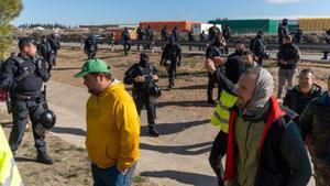 Els tractors preveuen bloquejar avui Mercabarna i el port de Tarragona