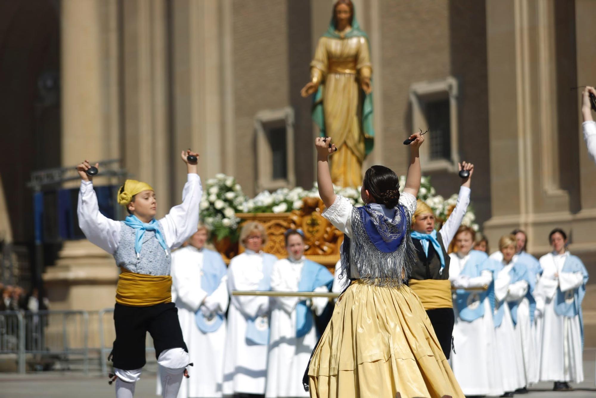 En imágenes | Procesión del Domingo de Resurrección en Zaragoza