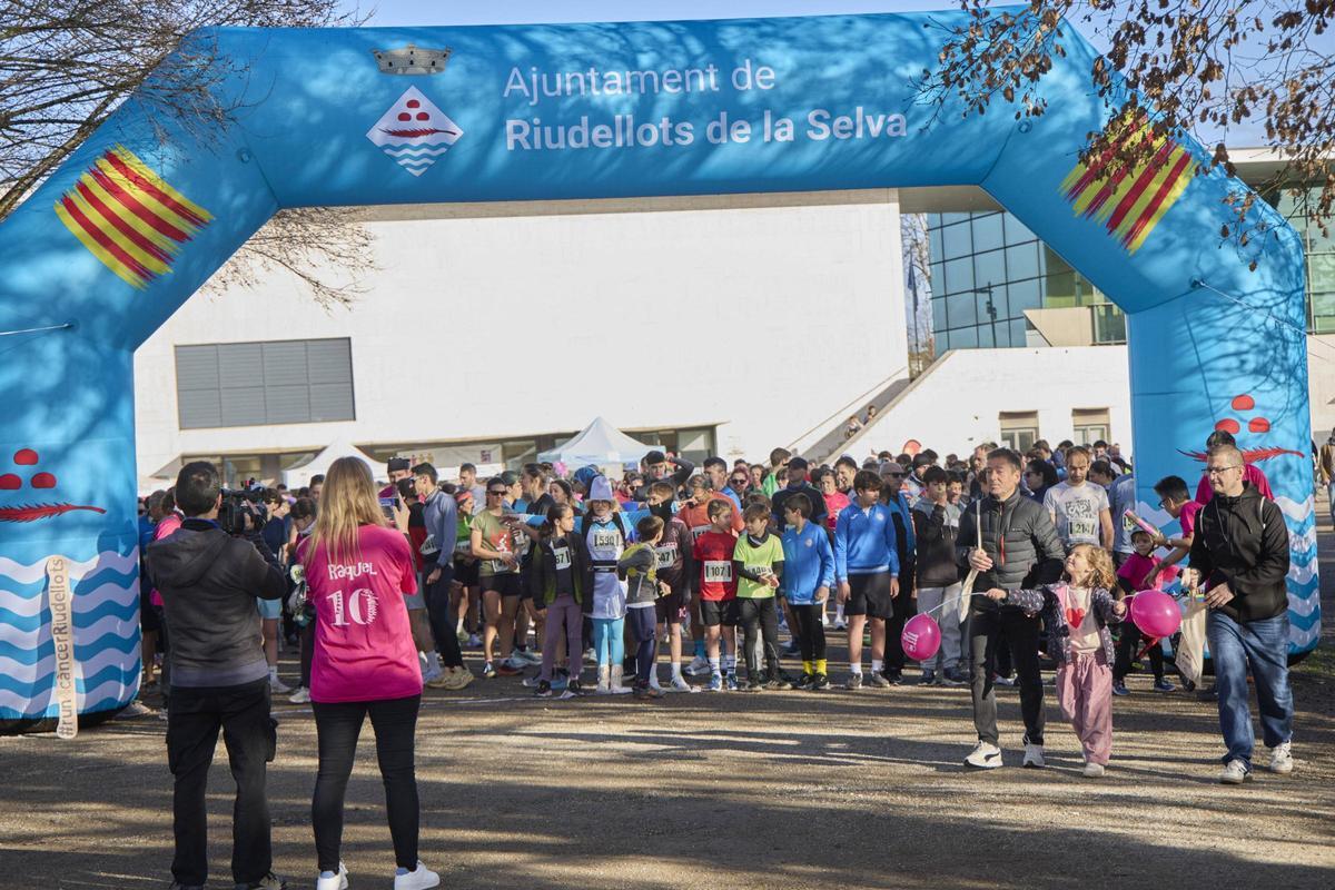 Imatges de la Run4Cancer a Riudellots de la Selva