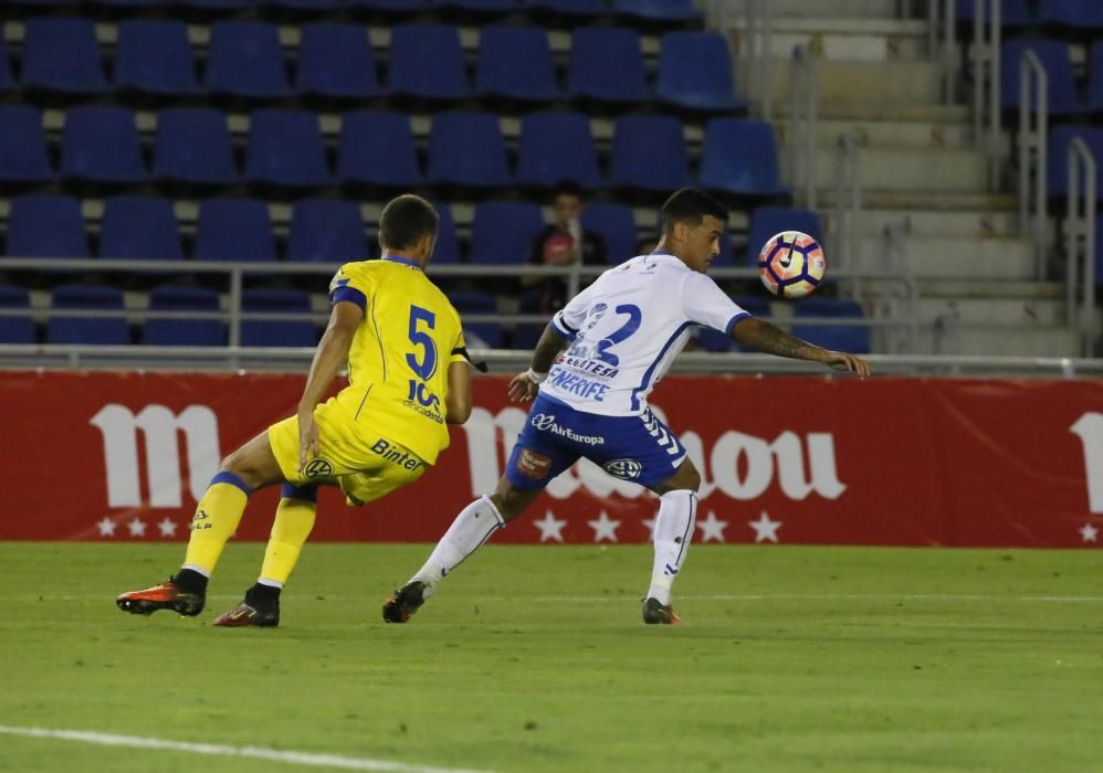 Delia Padrón Partido Copa Mahou entre el Tenerife y Las Palmas , Heliodoro Rodriguez Lopez