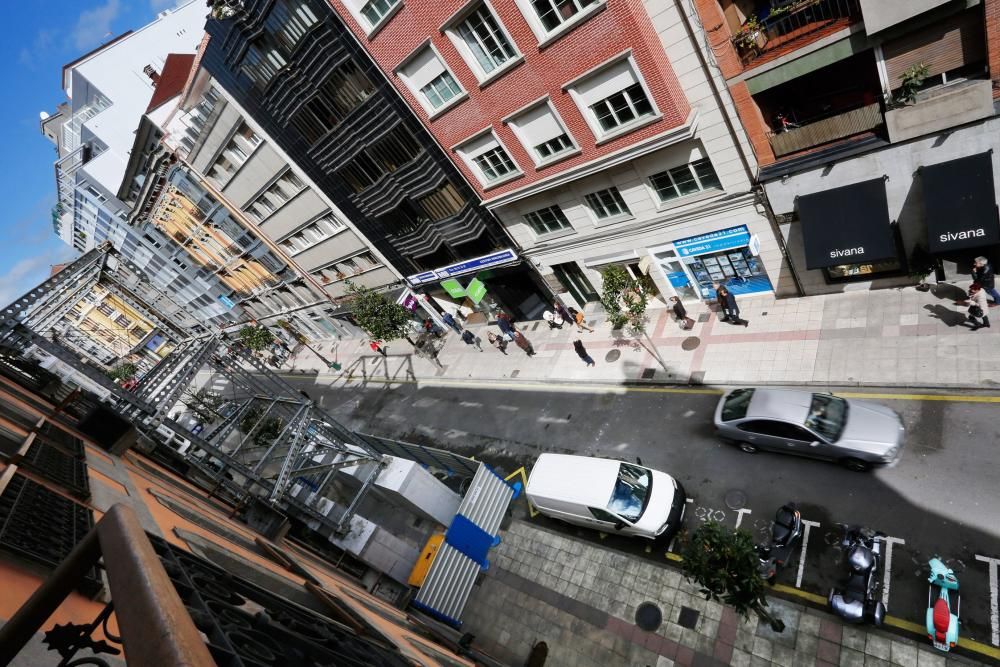 Reabre la calle Melquíades Álvarez de Oviedo