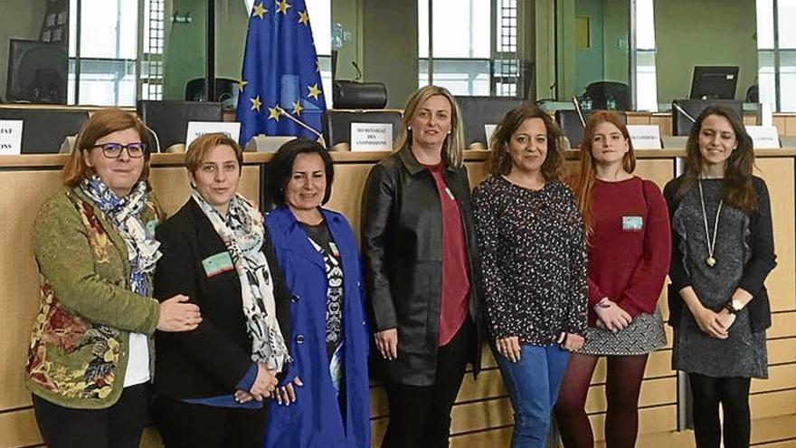 Encuentro sobre Igualdad de diputadas extremeñas y europarlamentarias