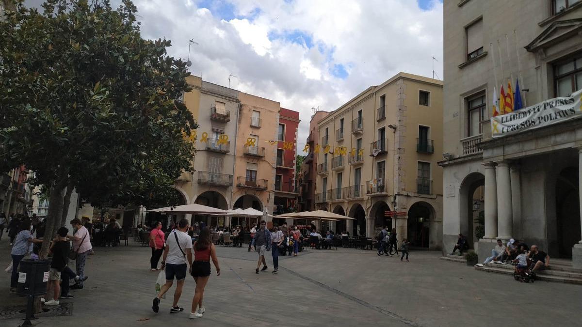 Terrasses de la plaça de l&#039;Ajuntament de Figueres.