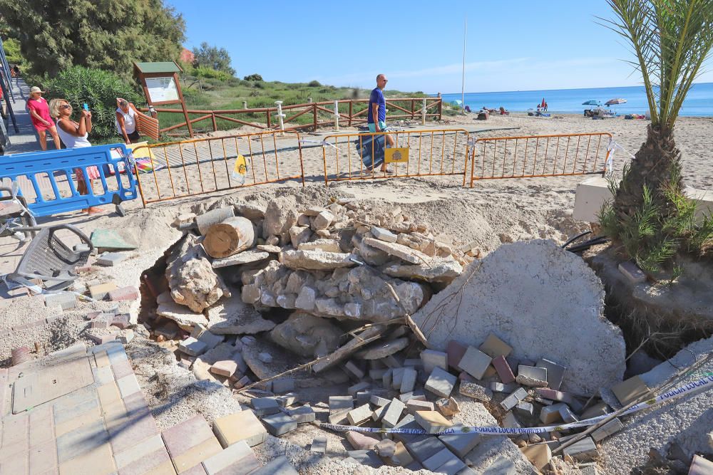 El río Nacimiento causó destrozos en Orihuela Costa en la gota fría en zonas donde se ha ocupado su cauce natural, como el paseo en la playa o los viales y zonas deportivas de varias urbanizaciones