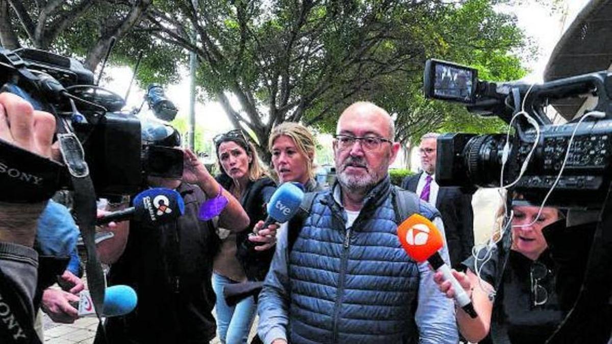Juan Bernardo Fuentes Curbelo ‘tito Berni’, uno de los cabecillas del ‘caso Mediador’, tras declarar ante la juez.