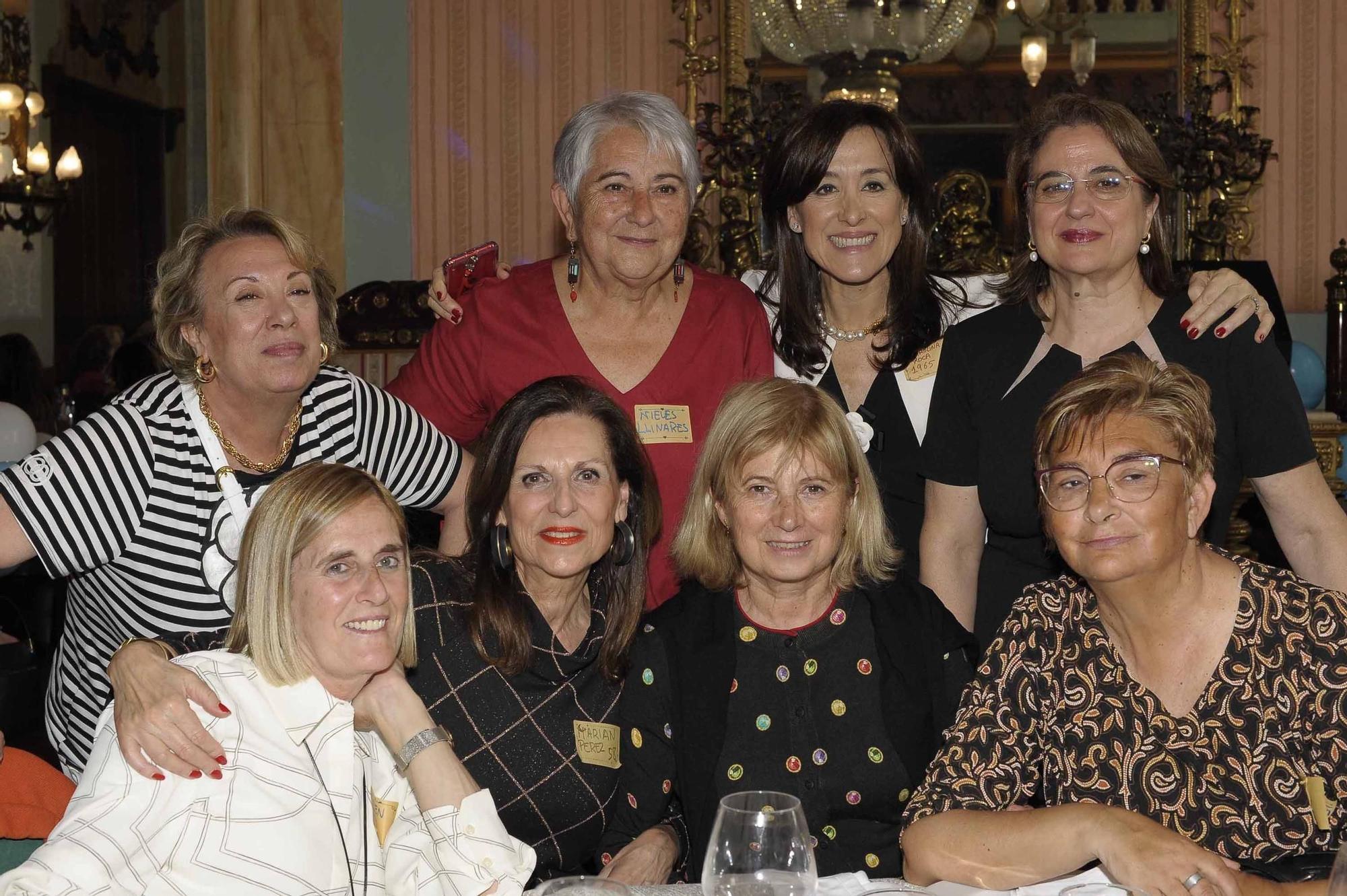 Intensa jornada de reencuentro de las antiguas alumnas de colegio Josefinas de Alicante