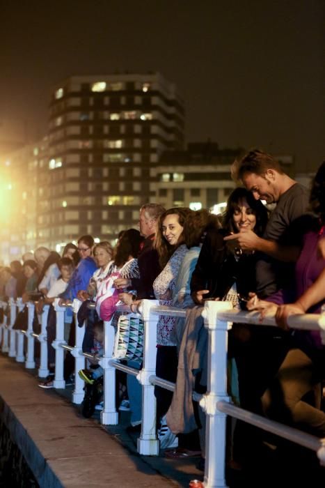 La noche de los fuegos en la Semana Grande de Gijón