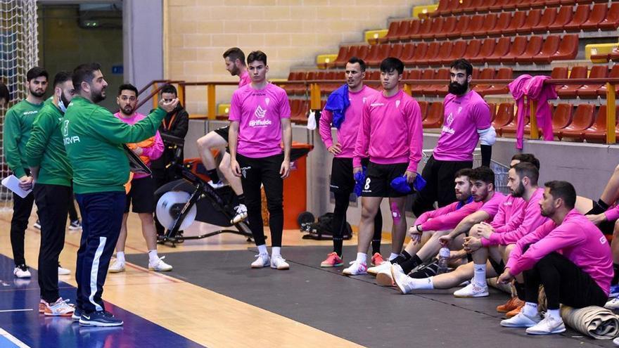 El Córdoba Futsal reordena su plan desde un puesto de &#039;play out&#039;