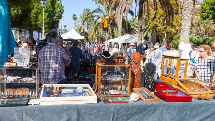 Mercadillo benéfico de Lions Club