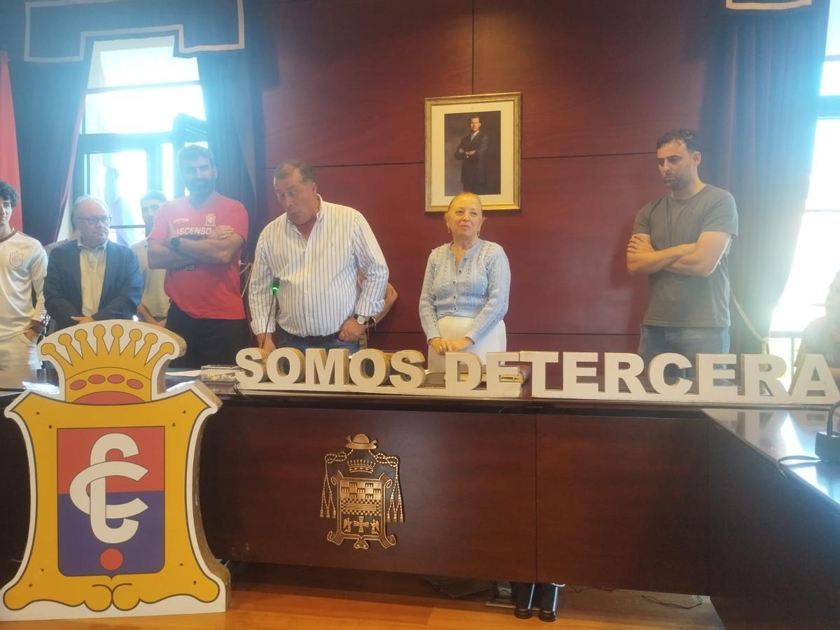 En imágenes, la celebración del ascenso a Tercera Federación del Condal de Noreña